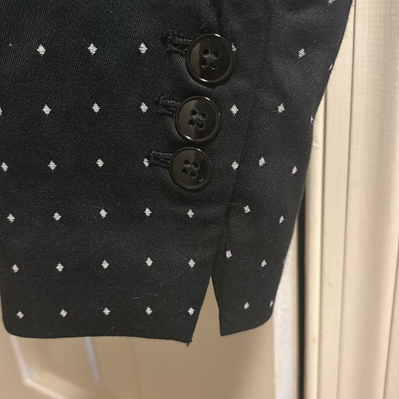 Tailored Jacket Size 8 White Pin dots Gorgeous peplum waist! - Picture 2 of 6
